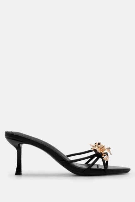 Mules με Μεταλλική Λεπτομέρεια - Μαύρο