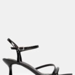 Πέδιλα με Μπαρέτα & Λουράκια - Μαύρο-Λουστρίνι