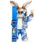 Πασχαλινή λαμπάδα με πλάτη YOLO - cool bunny