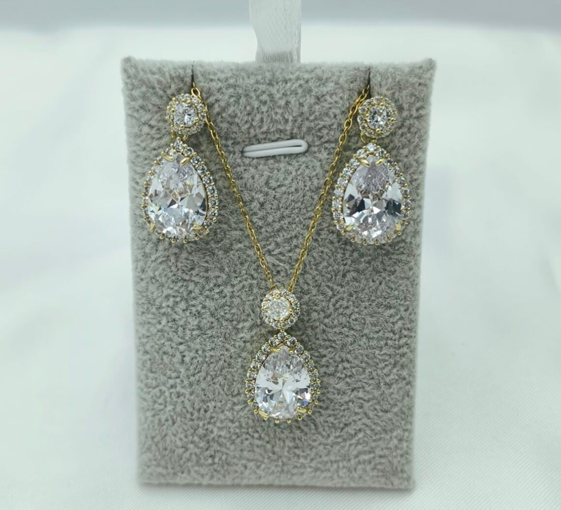 cropped-IMG_20260225_111637-scaled-1.jpg Επιχρυσωμένο Νυφικό Σετ Κοσμημάτων '' Seren '' - Image 1