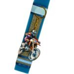Πασχαλινή λαμπάδα για αγόρι - motocross με μπρελόκ μηχανή
