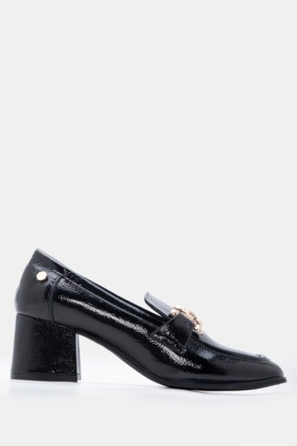 Γυναικεία loafers Γόβες Loafers με Διακοσμητική Αγκράφα – Μαύρο-Λουστρίνι LUIGI