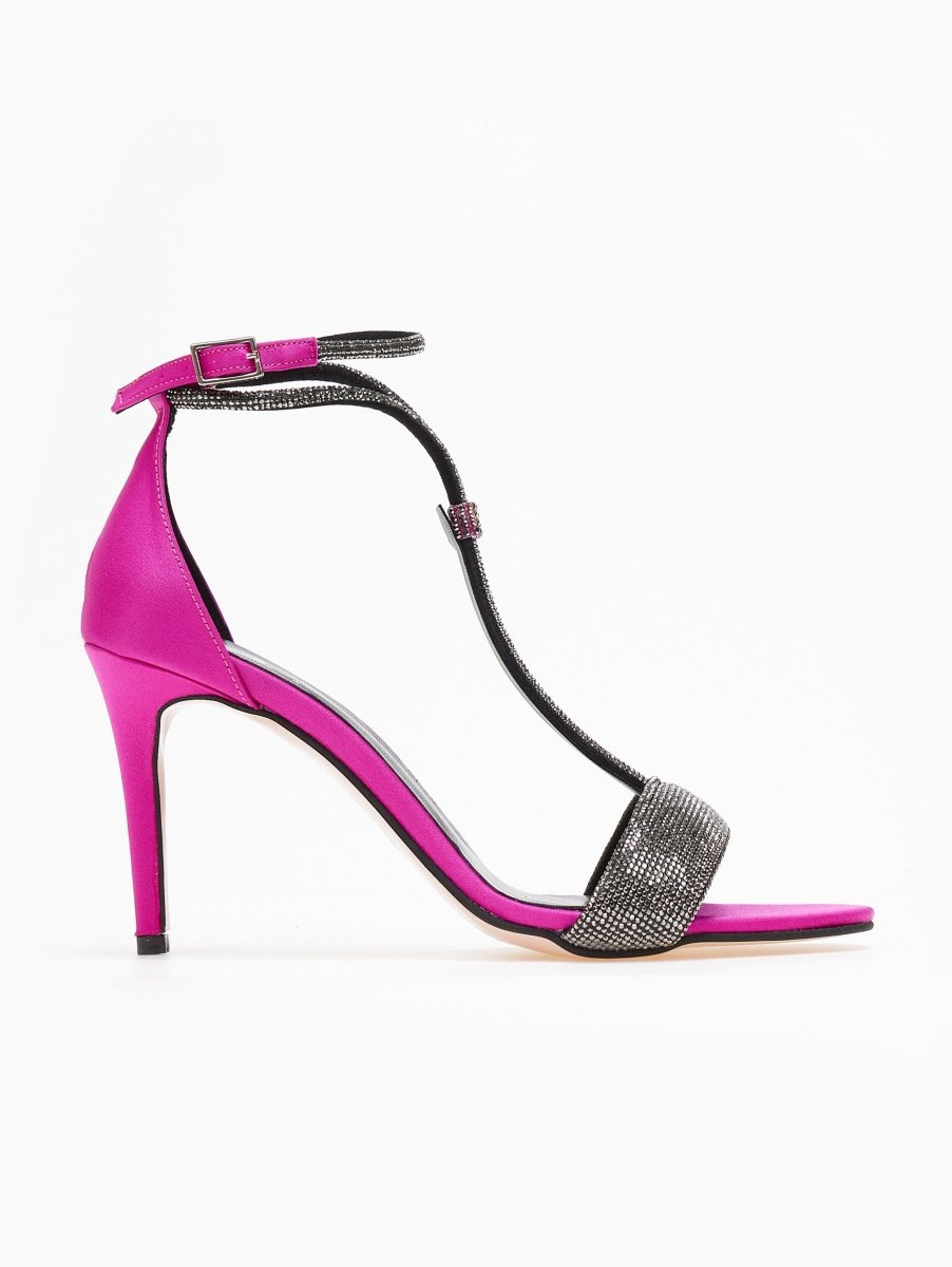 combined-1752900217529021175290711752910217529004-thefashionprojectgr-thefashionprojectgr-1250231 Γυναικεία παπούτσια TFP Πέδιλα με στρας με μπαρέτα – 41160 – Ματζέντα The Fashion Project