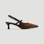 Γυναικεία slingback TFP Slingback γόβες με συνθετική pony skin όψη – 301 – Μαύρο/Μπεζ The Fashion Project