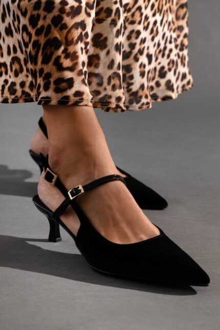 Γυναικεία slingback TFP Βελούδινες Μυτερές Γόβες Slingback – 301 (velvet) – Μαύρο The Fashion Project